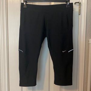 Nike Black Knee Length Running Tights Sz L